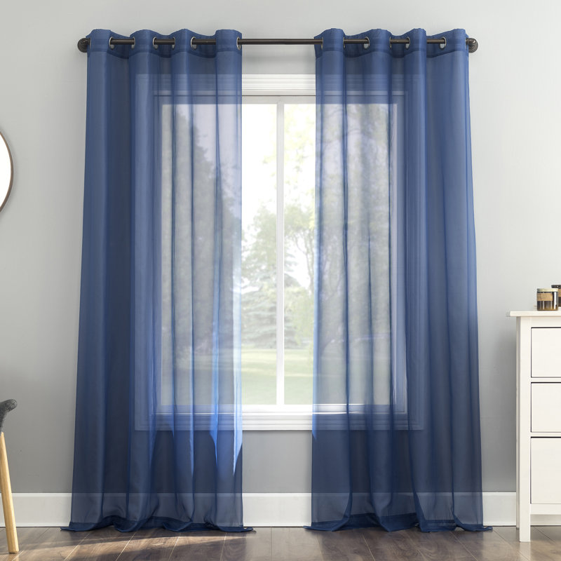 Panneau de rideau simple diaphane avec œillets - Basics by Wayfair ™, L 59 po x L 84 po, Bleu royal