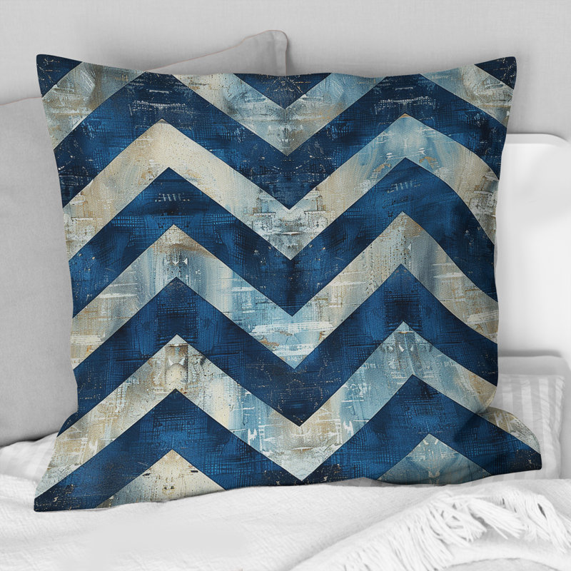 Motif à chevrons bleus II - Coussin moderne, H 16 po x l 16 po