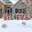 Ensemble de piquet de Noël ou de décoration murale 23 pièces H 23 po Believe