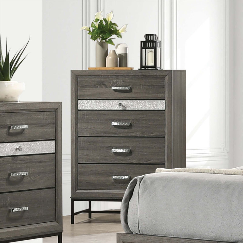 Commode à 4 tiroirs de style contemporain avec pieds en métal et poignées décoratives en acrylique pour les chambres à coucher modernes