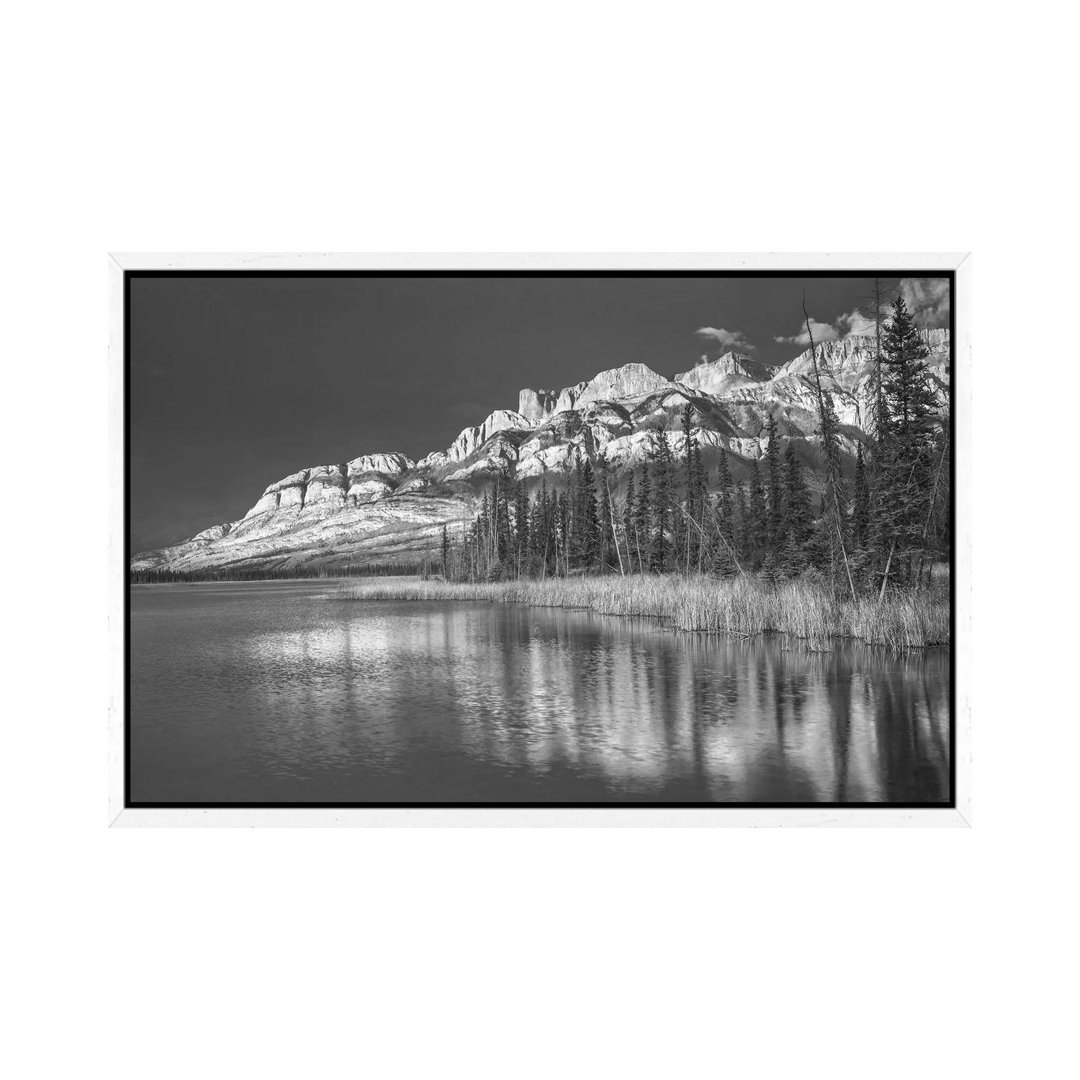 Miette Range And Talbot Lake, Jasper National Park, Alberta, Kanada von Tim Fitzharris - Galerie-verpackte Leinwand Gicl...