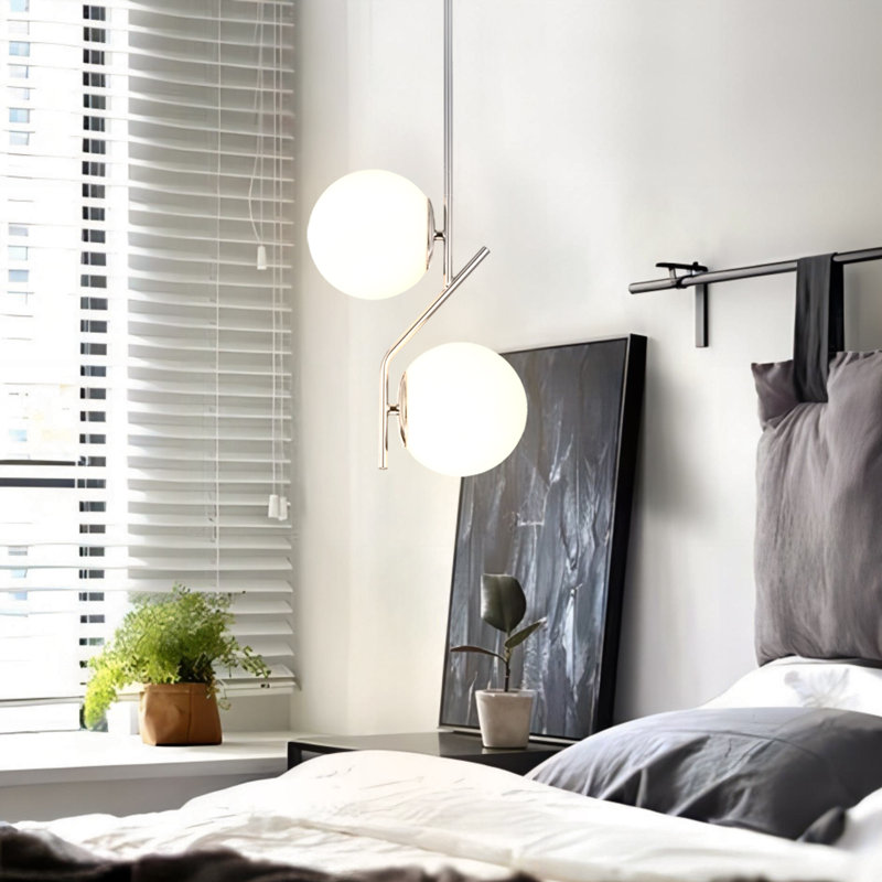 Grands luminaires suspendus sphériques en verre de lait
