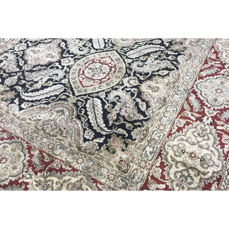 Tapis rouge noué à la main de haute qualité