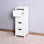 Armoire à tiroirs blanche chic avec un design moderne pour une maison élégante Poignées de rangement élégantes et fonctionnelles