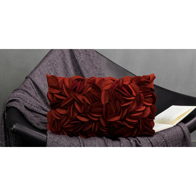 Housse de coussin brodée