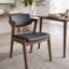 Chaise d'appoint en cuir végétalien noir Breauna