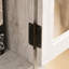 Grande armoire blanche pour le rangement et la présentation - salon, cuisine, salle à manger autoportante avec éléments en verre de tiroir à utilisation polyvalente