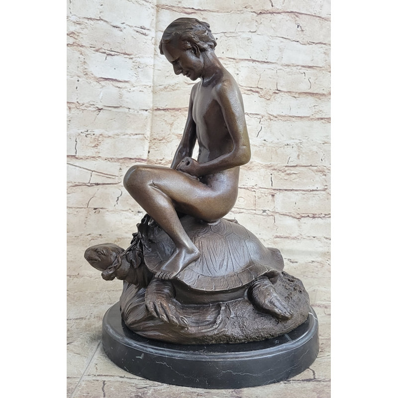Figurines et sculptures Esaiah