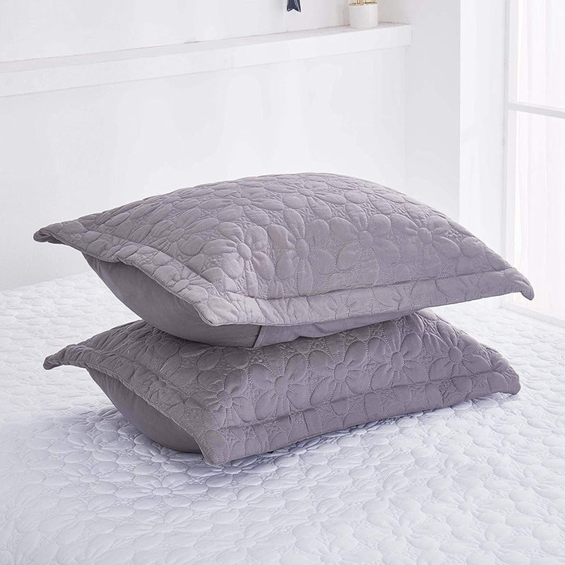 Taies décoratives matelassées à motif floral, Gris, 20 po x 26 po