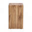Table basse moderne en bois aggloméré avec texture de grain de bois naturel