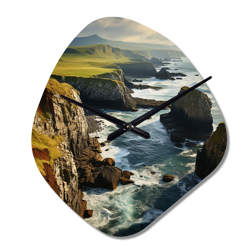 Horloge murale de forme irlandaise, Irlande, Petit