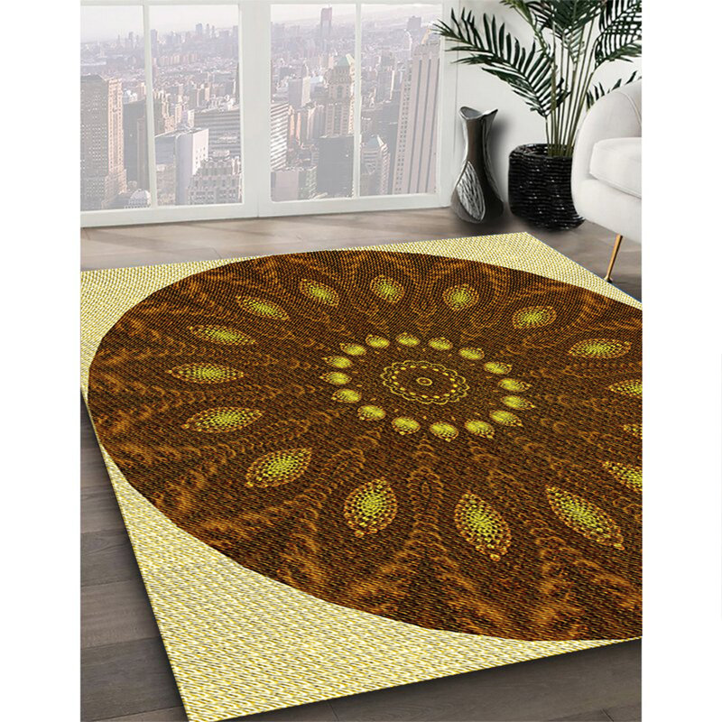Tapis jaune tissé à la machine, Rectangle 7 pi x 10 pi