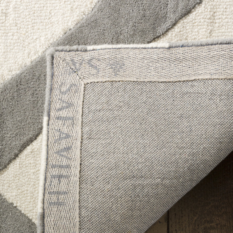 Krystyna Chevron Handmade Tufted Wool Grey/Ivory Area Rug, Rectangle 3' x 5'