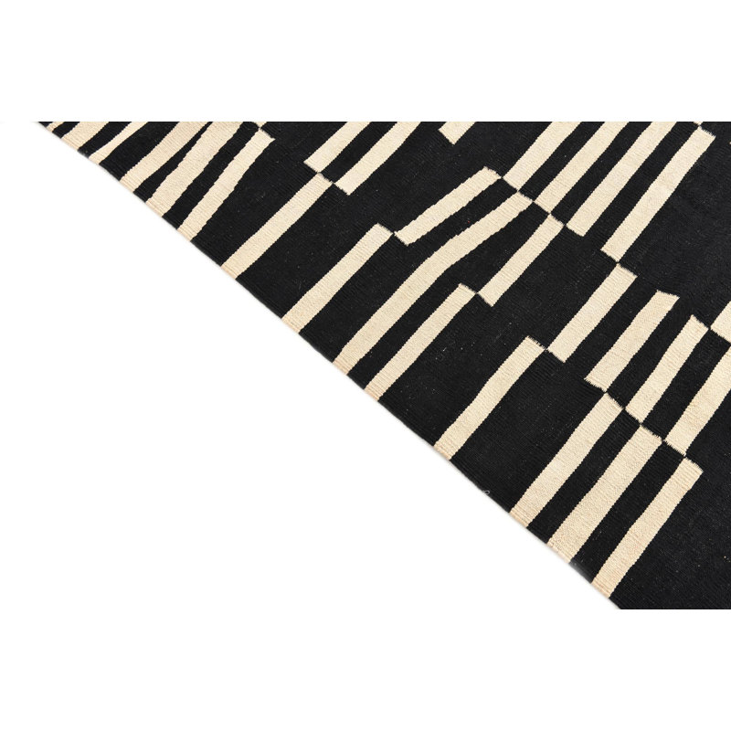 Orta Black Rug