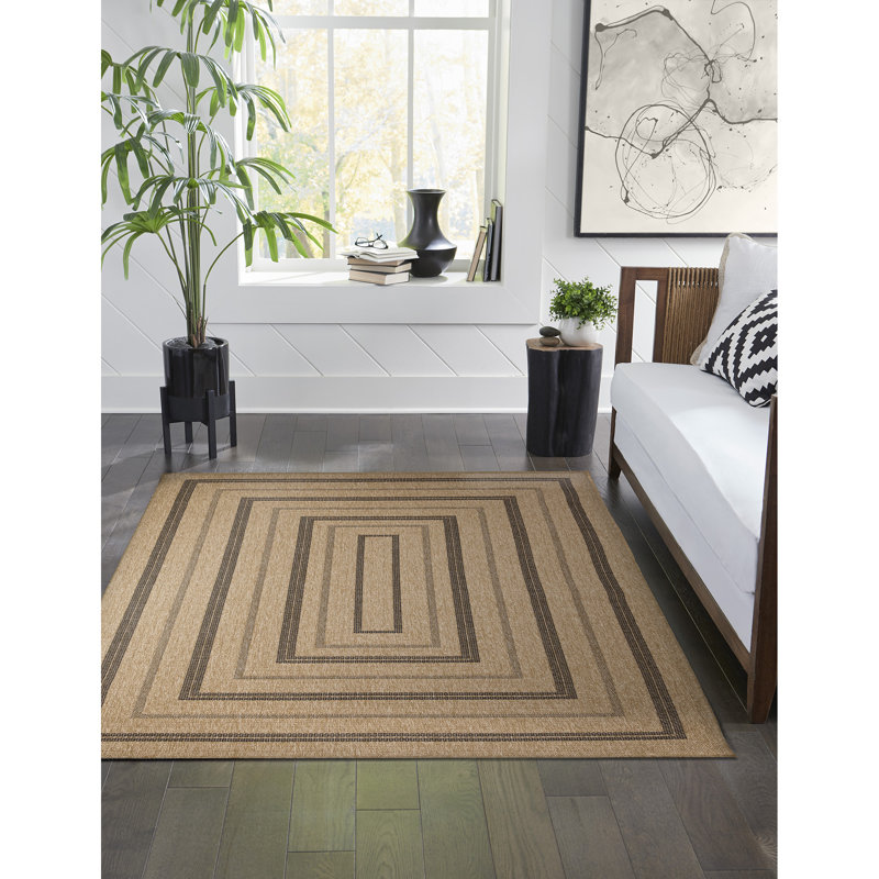 Tapis intérieur / extérieur Latitude Run® Sahara, Rectangle 5 pi 3 po x 7 pi 3 po