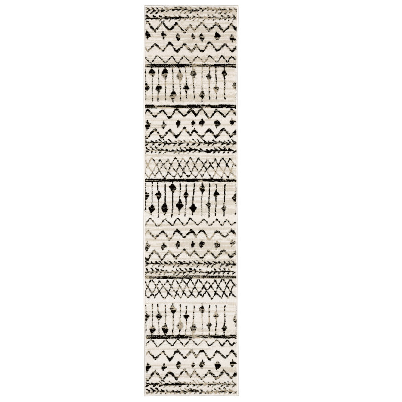 Basurto Geometric Rug, Runner 1'10" x 7'6"