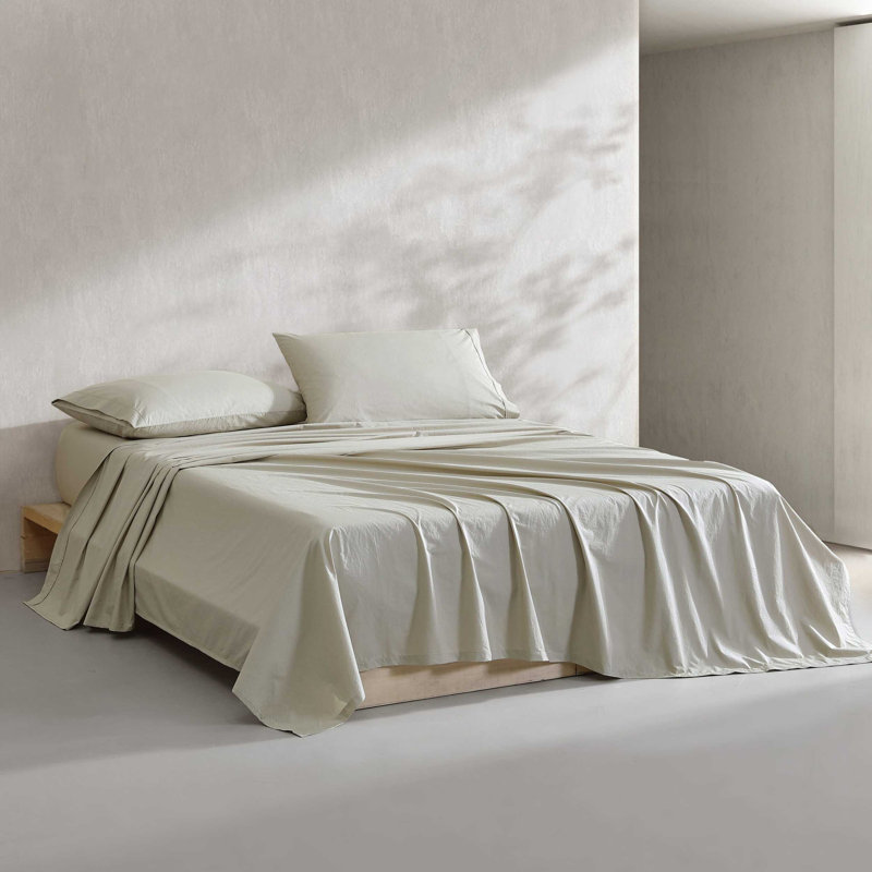 Calvin Klein Washed Cotton Percale Sheet Set, King Sheet Set with 2 Pillowcases, Blue