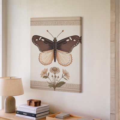 Toile, art mural papillon centré avec des ailes symétriques dans des tons terreux de brun foncé et de brun clair chaud de qualité supérieure, prêt à être accroché