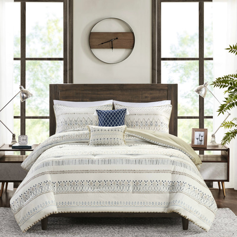 Style très grand / très grand literie - imprimé taupe et bleu pâle en seersucker, édredon 5 pièces et bourre géométrique