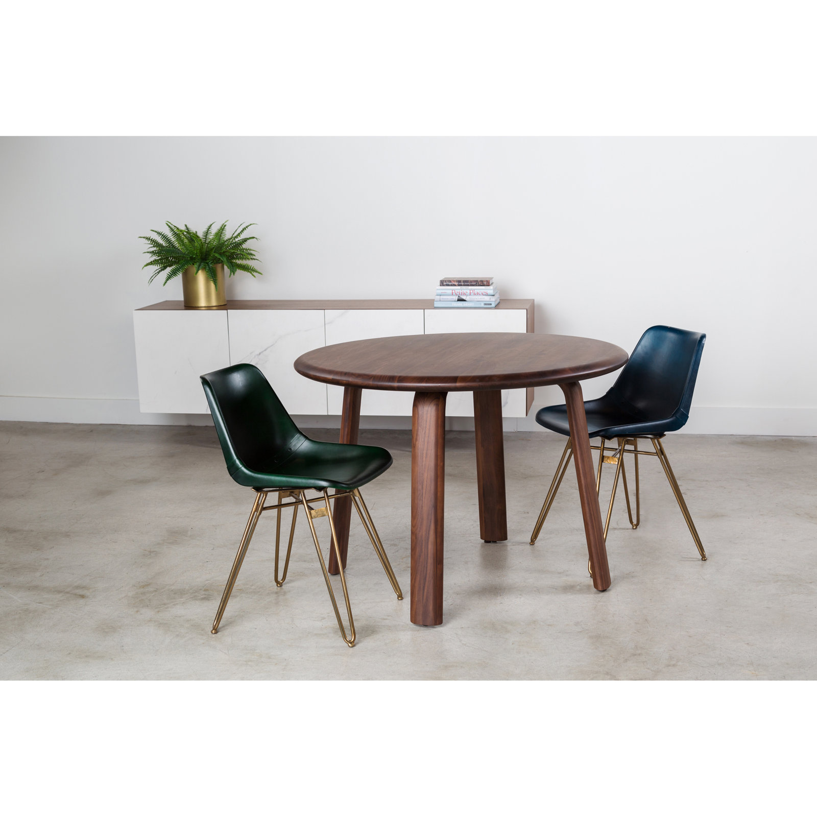 Avari Round Dining Table, Brown