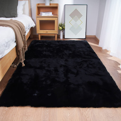 Tapis noir en polyester tissé à la machine Gaimo
