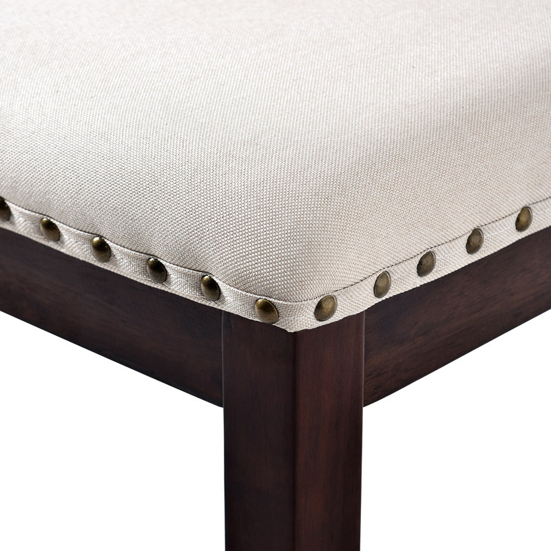 Ensemble de 4 chaises de salle à manger rembourrées à haut dossier capitonné avec pieds en bois massif et garniture cloutée