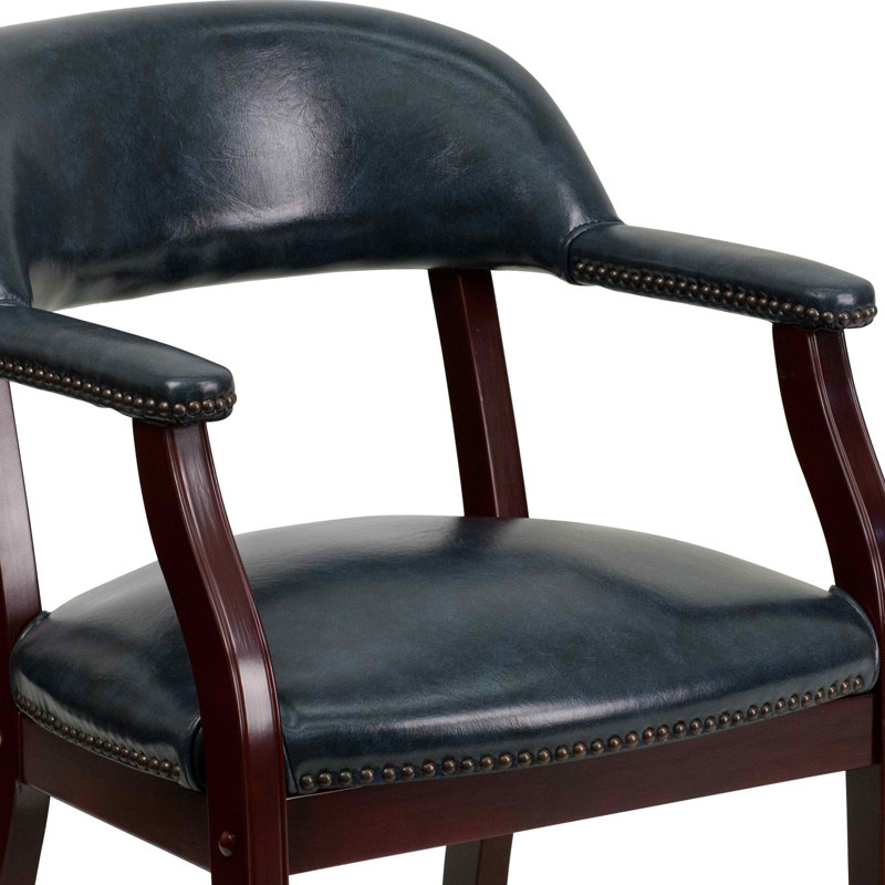 Fauteuil de conférence avec garniture cloutée Zambrana, Marine