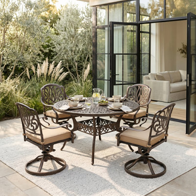 La table et les chaises d'extérieur 5 pièces en fonte d'aluminium, l'ensemble de salle à manger d'extérieur classique pour 4 personnes comprennent une table ronde 54,5 po et 4 chaises pivotantes avec coussin amovible et trou pour parasol