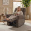 Fauteuil inclinable électrique zéro bras avec accoudoirs roulés et ports USB-A / C, tissu zéro dégagement-1462001207