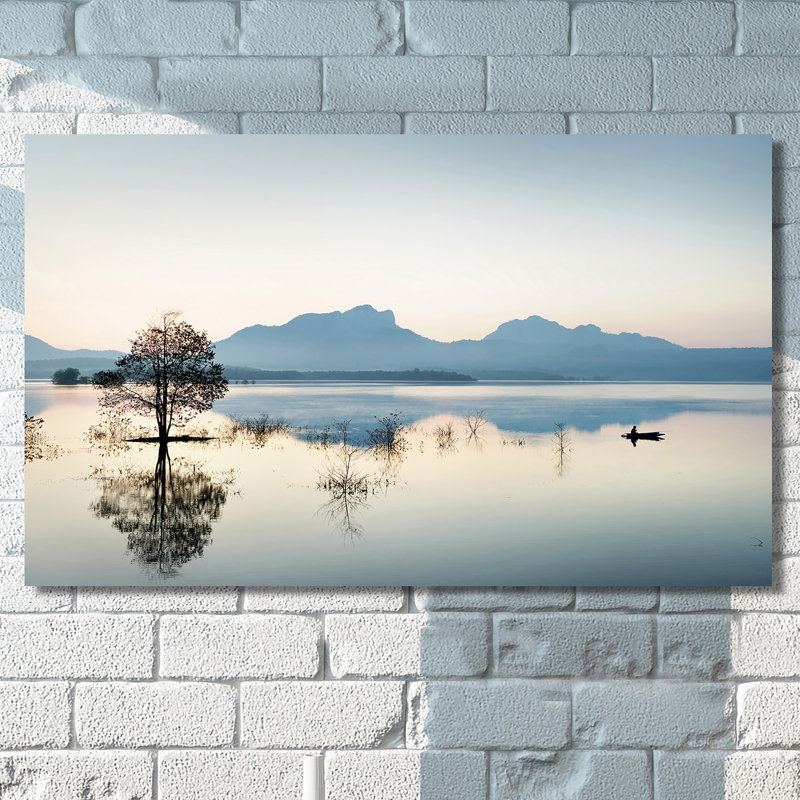 « disparu pêche », reproduction de photo sur toile tendue, H 18 po x l 30 po x P 1 po