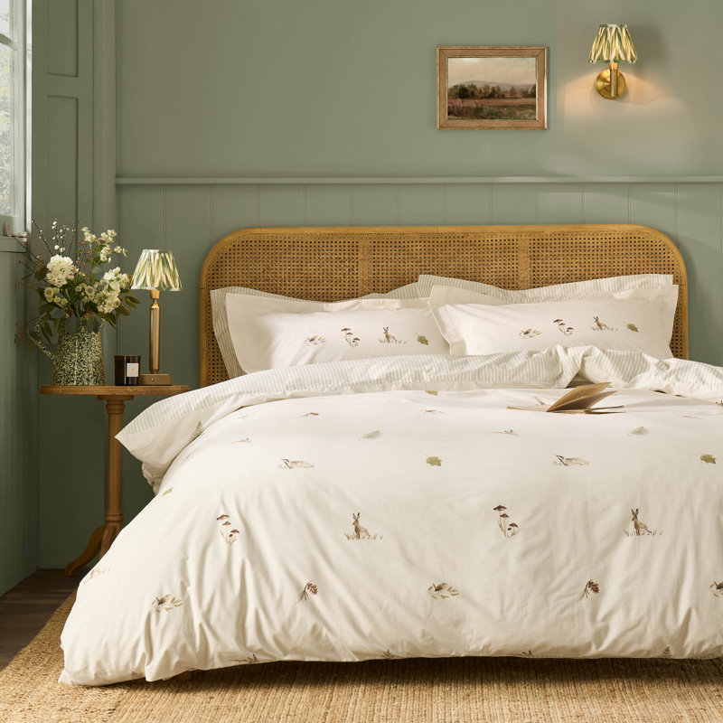 Autumn Foraging Off White Natural 200 Thread Count Bedset, Super King Bed (260 x 220 cm)