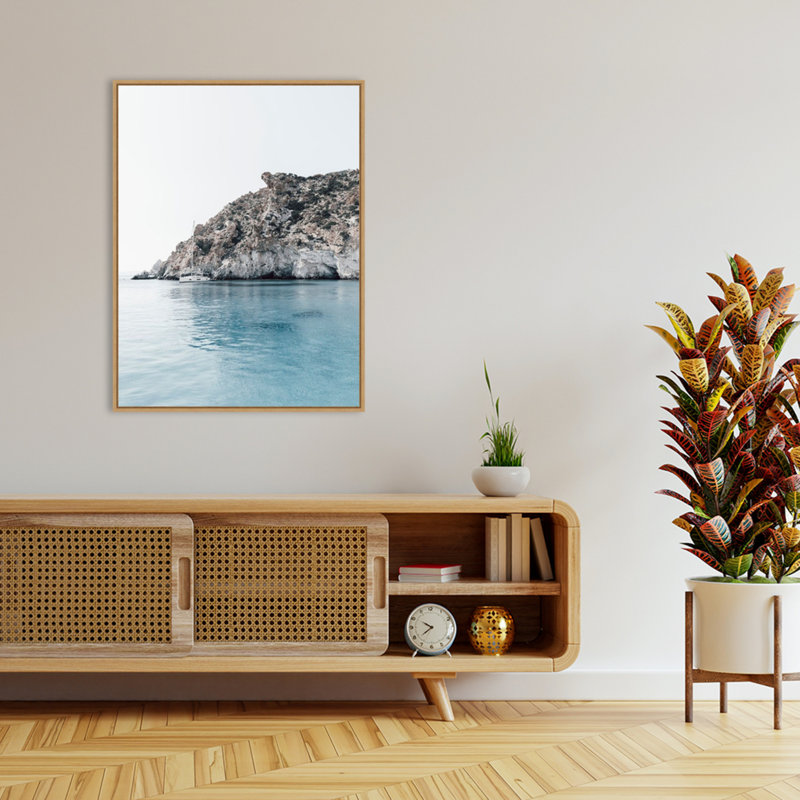 "Sculpted Shoreline Milos" par Bella Eve, reproduction d'art sur toile encadrée, H 42 po x l 32 po