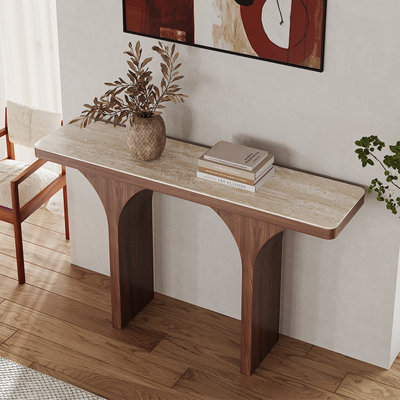 Console simple de style Wabi-sabi.