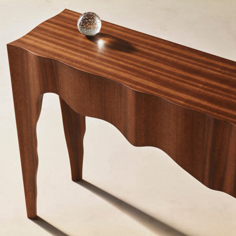 Table de véranda en bois de style français., H 33,4 po x l 55 po x P 13,7 po