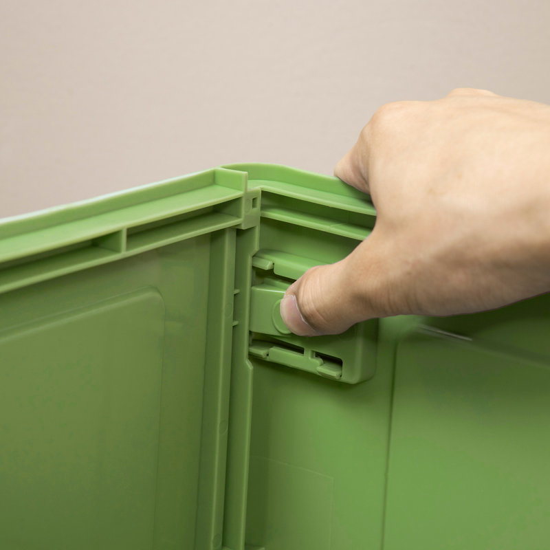 Plastic Litter Box Enclosure with Scoop