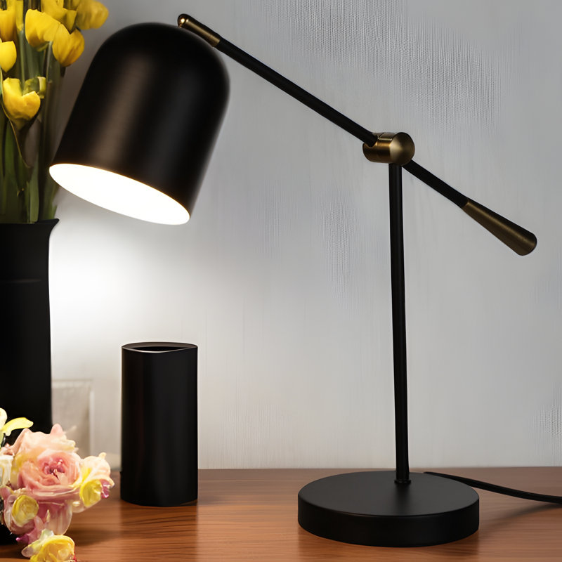 Lampe de bureau Skillern Aesthetic en métal, base E26, bras pivotant réglable, interrupteur marche / arrêt, pour le salon, la chambre à coucher
