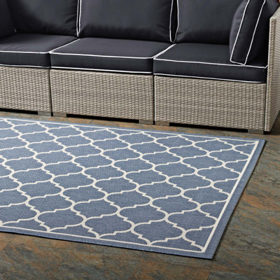 Avena Moroccan Quatrefoil Trellis Indoor and Outdoor 5x8 Area Rug