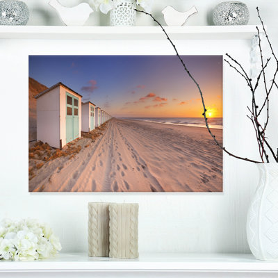 Row of Beach Huts at Sunset - Impression sur toile tendue
