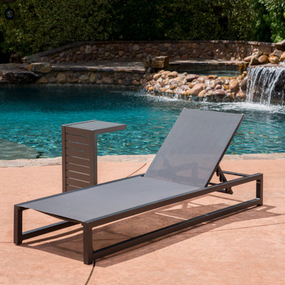 Ensemble de chaises longues inclinables 77 po et table