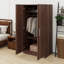 Armoire-penderie en bois avec tablettes de rangement