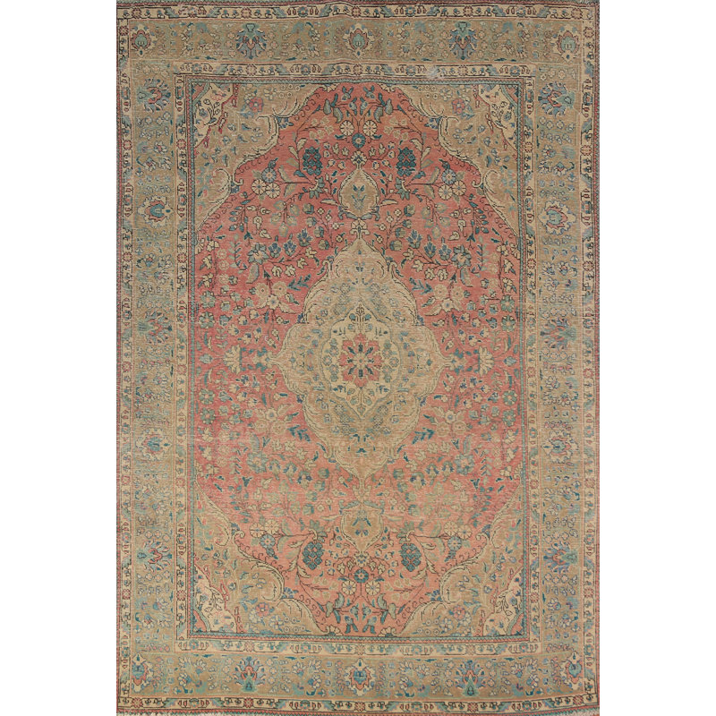 Tapis traditionnel rose en laine à motif floral 6 x 9