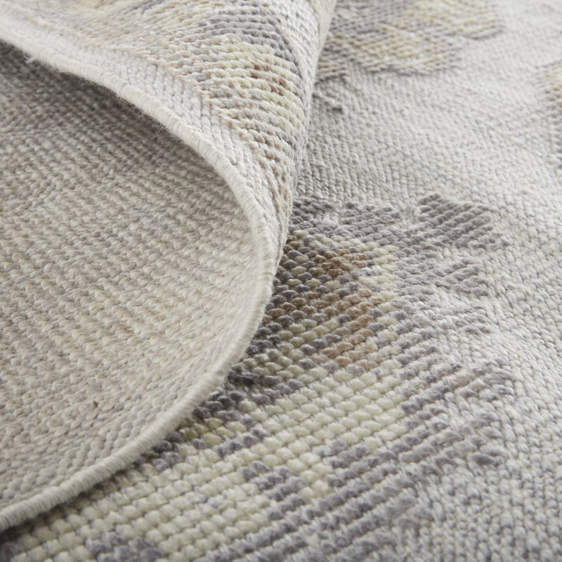 Wendover Hand Knotted Oriental Area Rug in Gray, Rectangle 2' x 3'