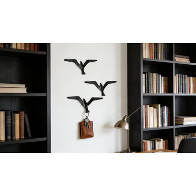 Flying Style Iron Cast Decorative Pigeon Bird Wall Mounted Coat Hooks