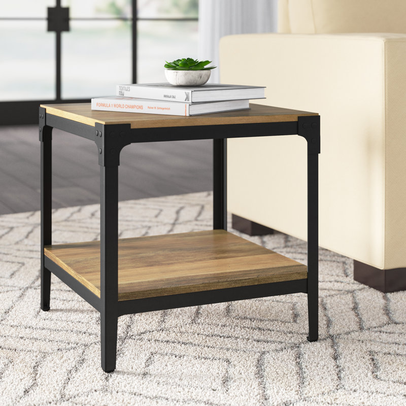 Ensemble de table de bout à 4 pieds avec rangement Gravelle, Chêne rustique
