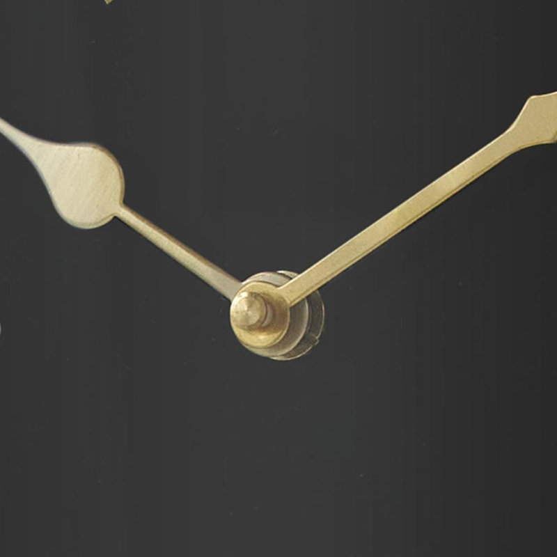 Horloge de table analogique à quartz en métal noir / or, H 14,55 po x l 6,5 po x P 3,75 po