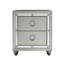 Table de chevet argentée Gemstone: miroir accentué, tiroirs spacieux, pied en oignon, glissière centrale en métal, bois massif +, gris / argent, 28,35 po Hauteur, largeur 16,03, accents de profondeur 25,16, compartiments de tiroir,
