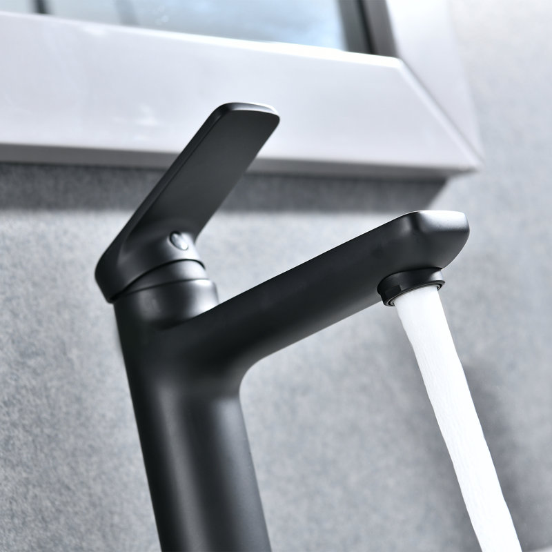 Single-Hole Single-handle Bathroom Faucet