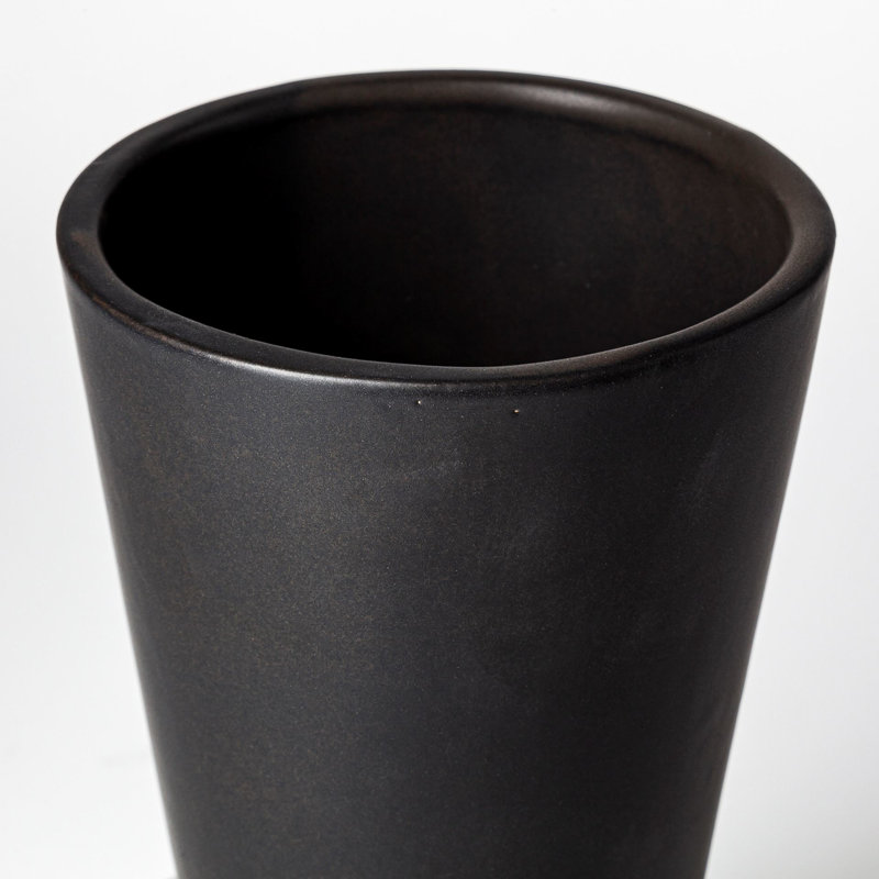 Cancio Ceramic / Porcelain Table Vase, Matte Black