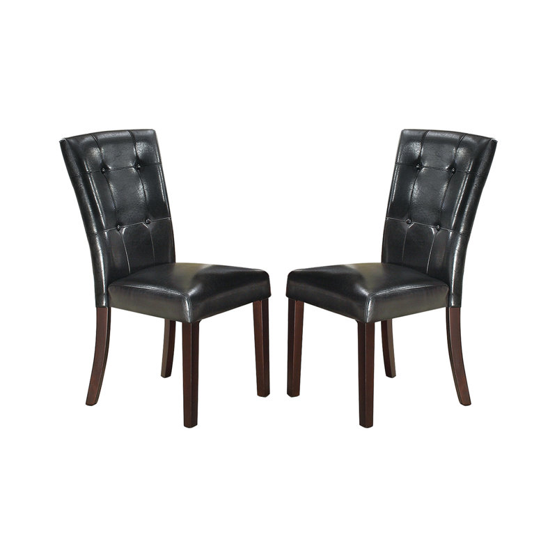 Chaise rembourrée en similicuir