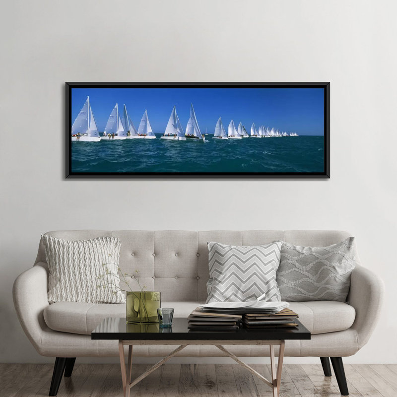 Voilier de course dans l'océan Key West, Floride - impression sur toile tendue sur châssis, H 24 po x l 72 po x P 1,5 po